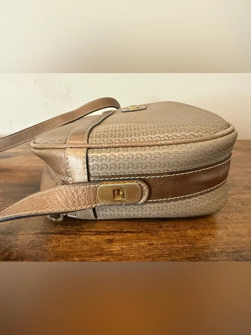 Vintage Stefan Italy Taupe Crossbody Bag Rare!!!